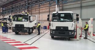 ENDÜSTRİYEL TURİZM: EVİNİZDEN BOURG-EN-BRESSE'DEKİ RENAULT TRUCKS FABRİKASINI GEZİN…