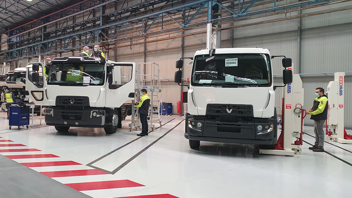 ENDÜSTRİYEL TURİZM: EVİNİZDEN BOURG-EN-BRESSE'DEKİ RENAULT TRUCKS FABRİKASINI GEZİN…