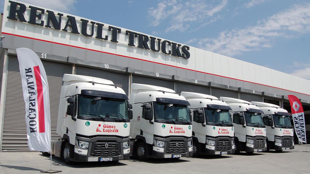 GÜNEŞ LOJİSTİK, 25 YILLIK RENAULT TRUCKS TERCİHİNİ YENİ ARAÇLARI İLE TAÇLANDIRIYOR