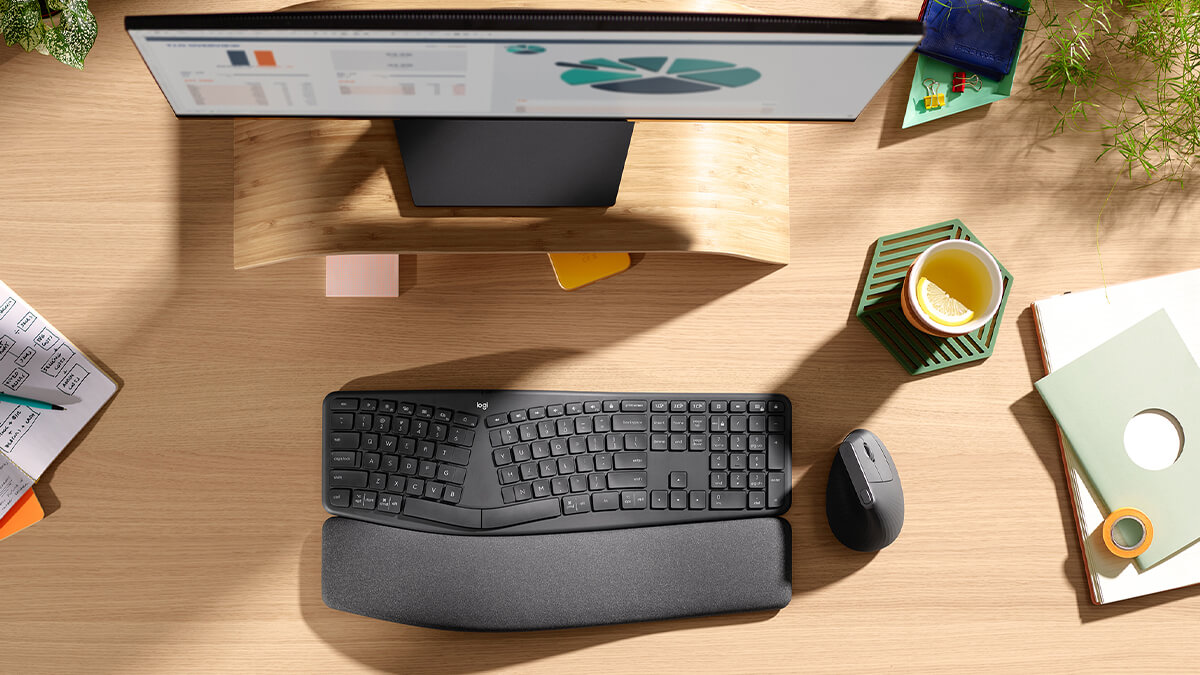 Ergonomi ve rahatlıkta bir devrim: Logitech ERGO K860 Kablosuz Bölünmüş Klavye