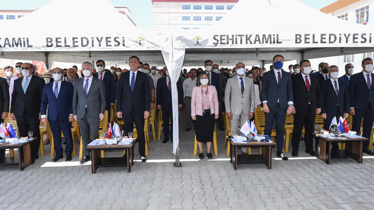 Suriye Krizine Yanıt Olarak Türkiye’de Dayanıklılık Projesi (TDP) Kapsamında İnşa Edilen Merveşehir Halk Eğitimi Merkezi Açıldı