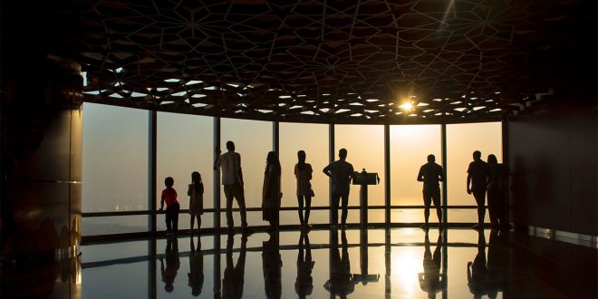 Dubai'ye Emirates İle Uçun, Dünyanın En Yüksek Binası At The Top Burj Khalifa'nın Seyir Terasında Misafir Olun