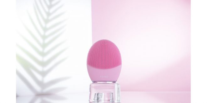 FOREO, Cildi Sağlıksız Beslenmenin Etkilerinden Arındırmaya Yardımcı Oluyor