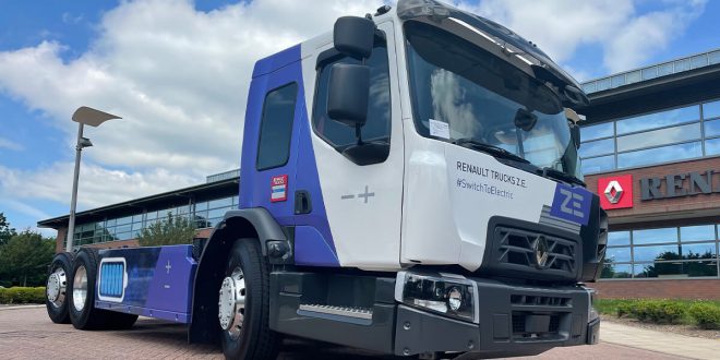 RENAULT TRUCKS, YENİ ELEKTRİKLİ ŞEHİR İÇİ KAMYONUNU TANITTI; ALÇAK KABİNLİ D WIDE Z.E. LEC