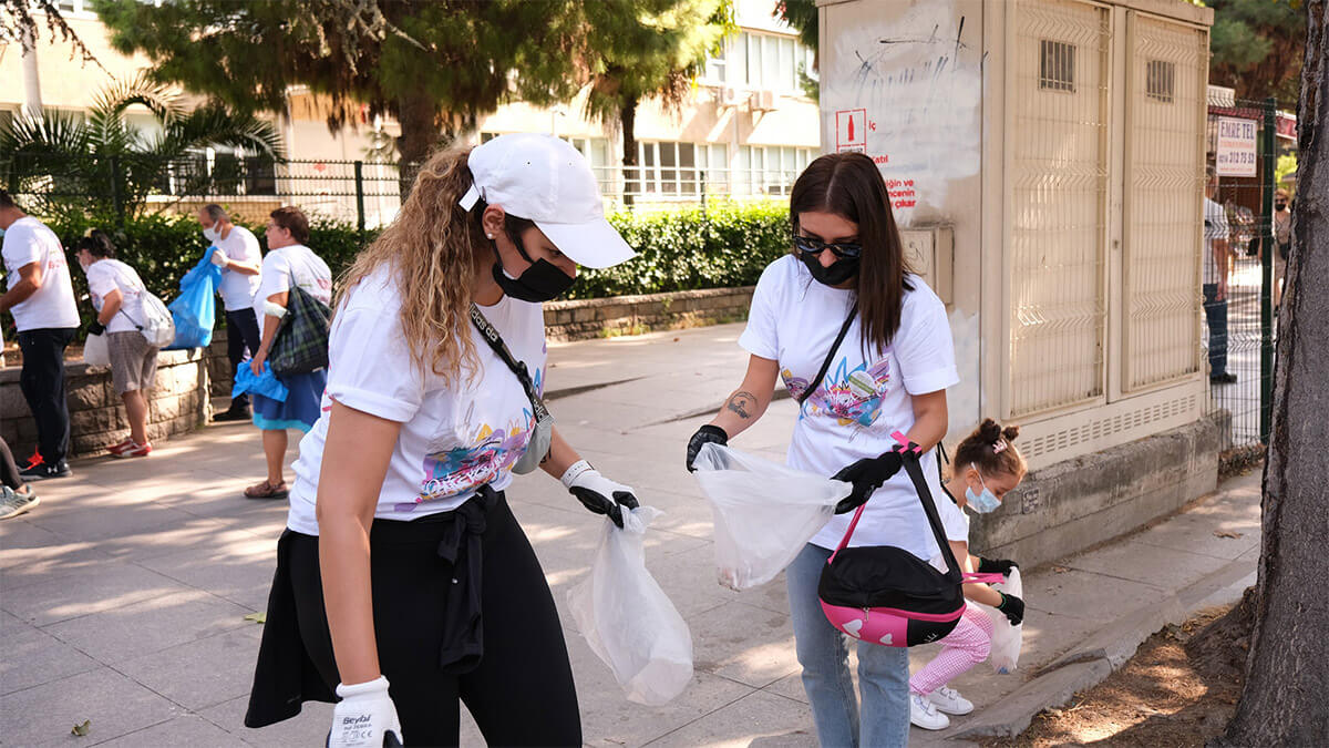 Boyner ve Green Heroes Türkiye ‘Dünya Temizlik Günü’nde Güçlü Bir Mesaj Verdi: “Daha Temiz Bir Dünya İçin El Ele Veriyoruz”