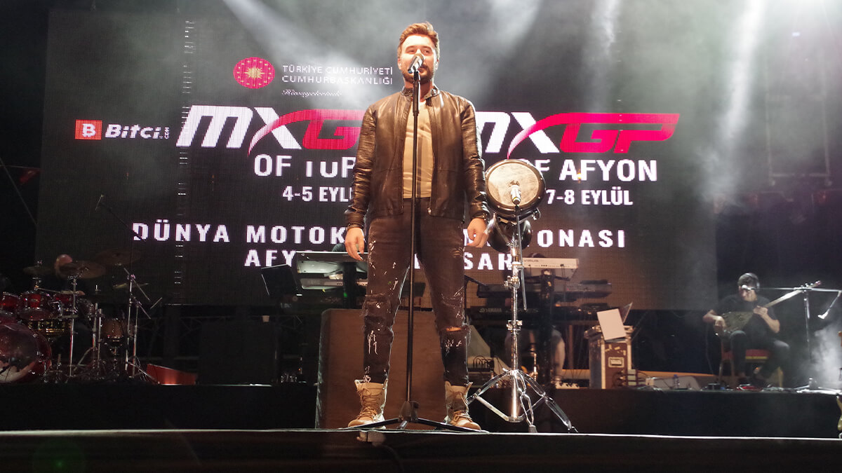 Mustafa Ceceli, Türkiye MotoFest Konserleri'nde sahnede