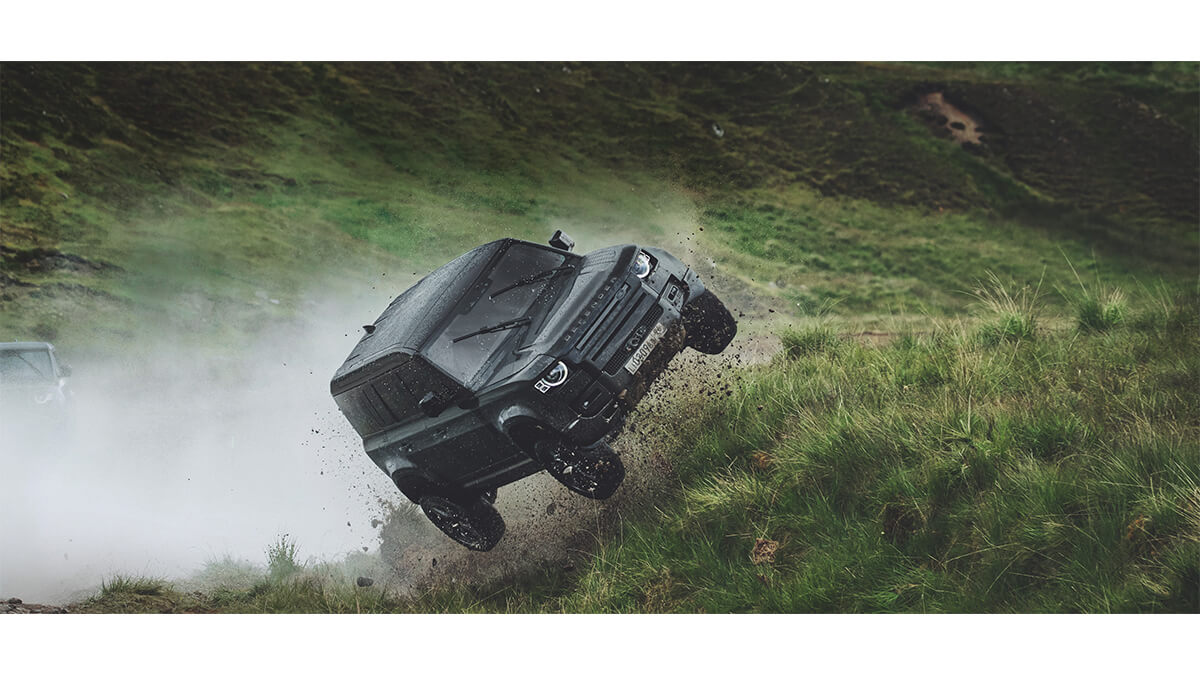 Yeni Land Rover Defender’a James Bond Dokunuşu